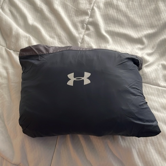 Under armour womens xl jacket. Used. Grey. - Picture 7 of 7